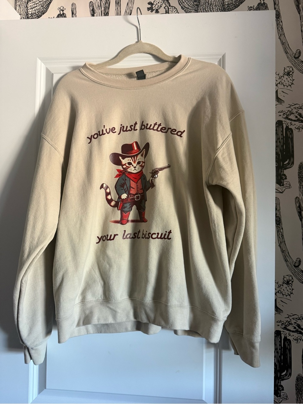 Western crew neck